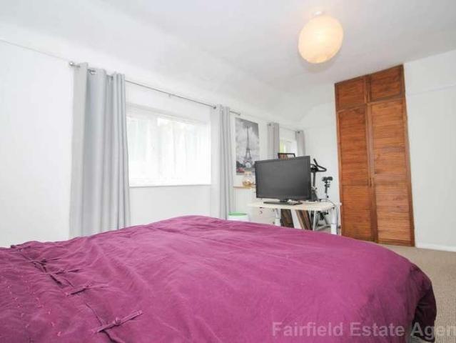 House for sale in South Oxhey, Batchworth