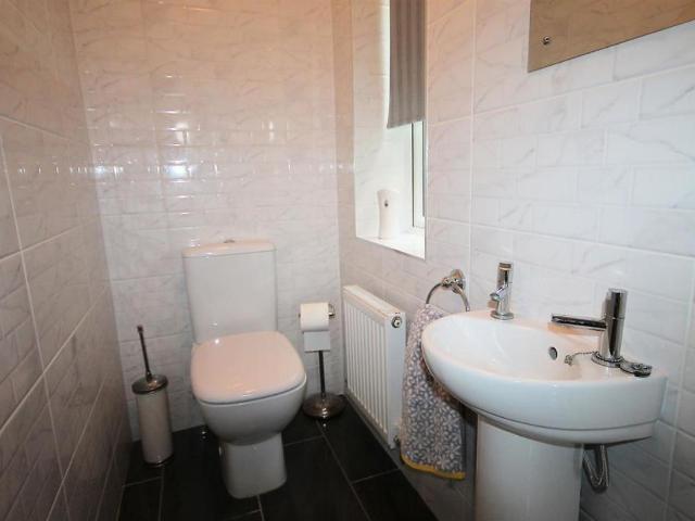House for sale in Kettlebrook, Staffordshire
