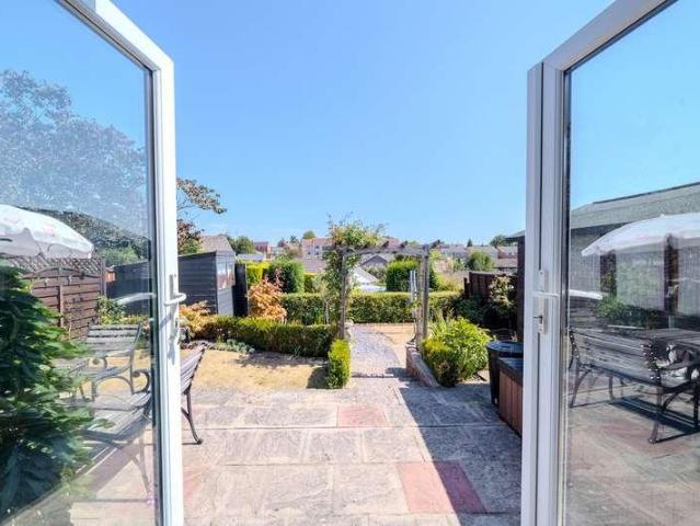 House for sale in Bromsberrow Heath, Gloucestershire