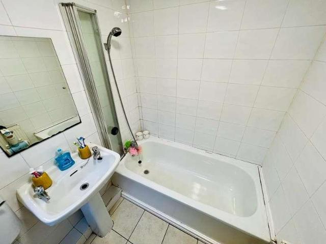 House for sale in Calderstones