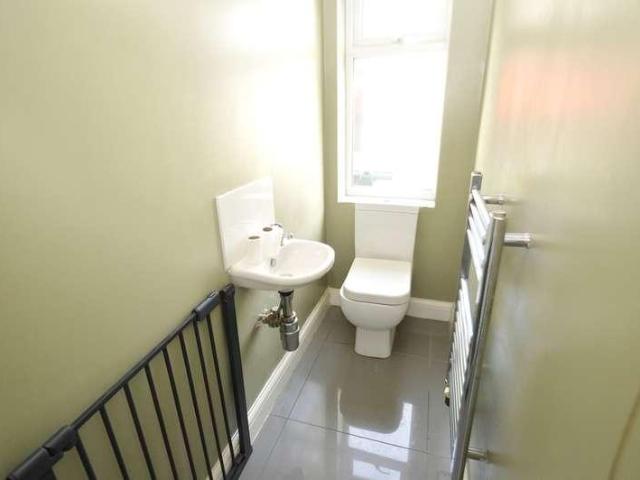 House for sale in Glyndon, Greater London