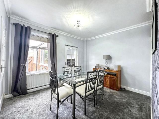 House for sale in Albany, Washington