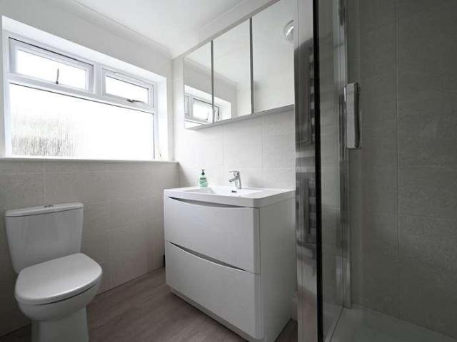House for sale in Oakley, Merley