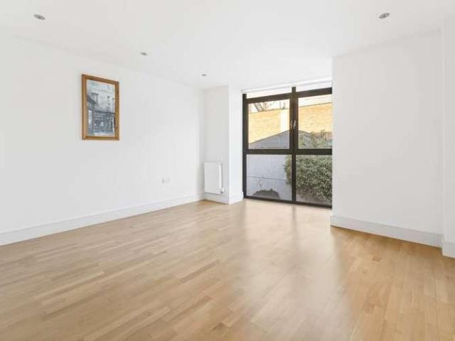 House for sale in Dalston, De Beauvoir Town