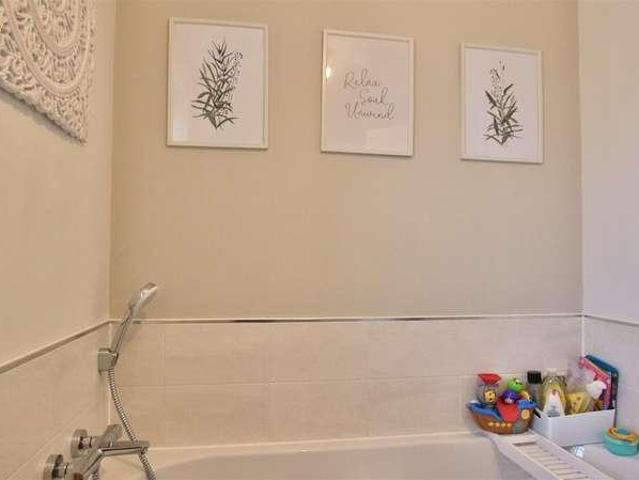 House for sale in Wheatpieces, Pamington