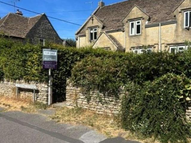 House for sale in Biddestone, Hartham