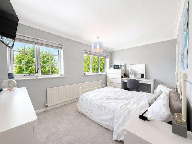 House for sale in Shepshed, Elmfield