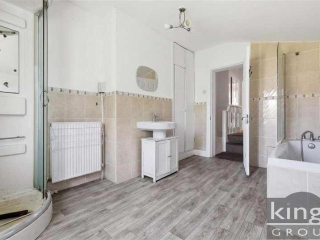 House for sale in Greater London