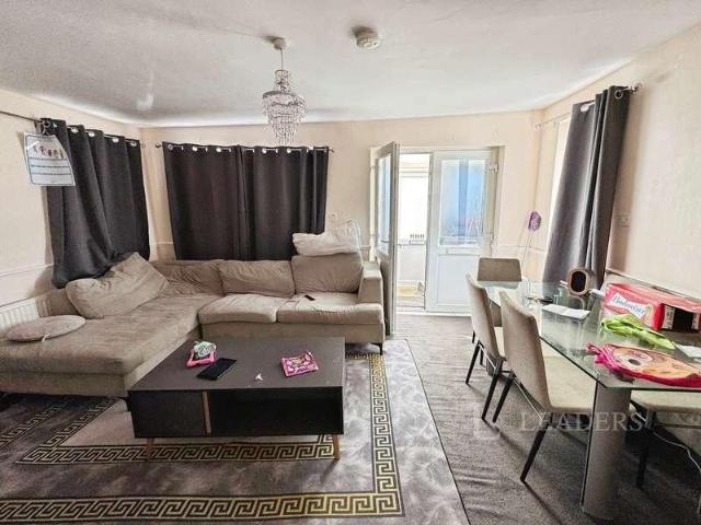 House for sale in Dale Hill, Essex