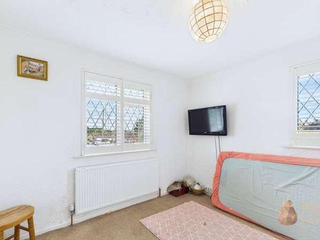 House for sale in Fishersgate, West Sussex