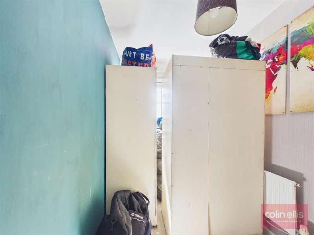 House for sale in Cayton