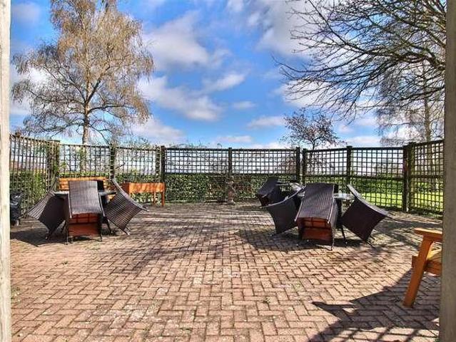 House for sale in Tewkesbury, Pamington