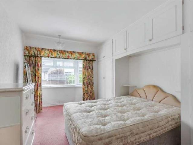 House for sale in Attenborough, East Midlands
