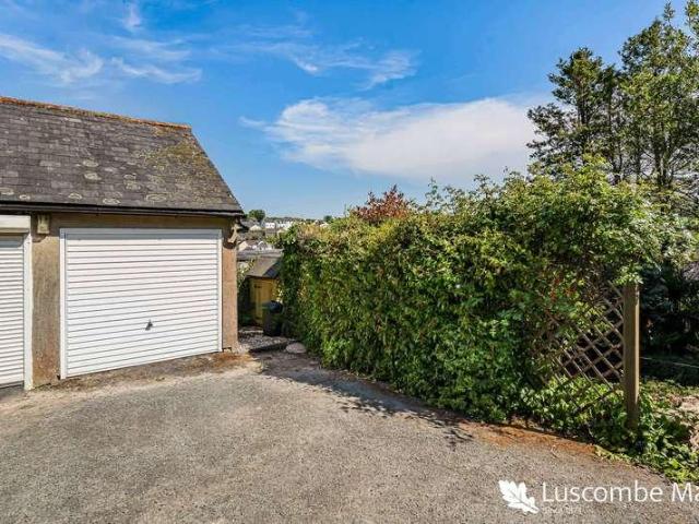House for sale in Strode, Devon