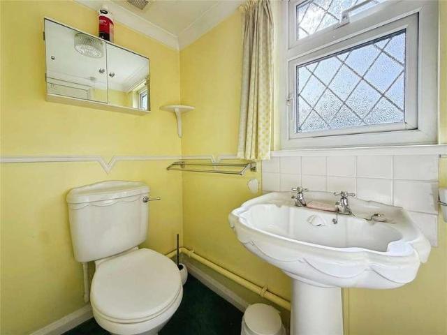 House for sale in Frogmore, Hart