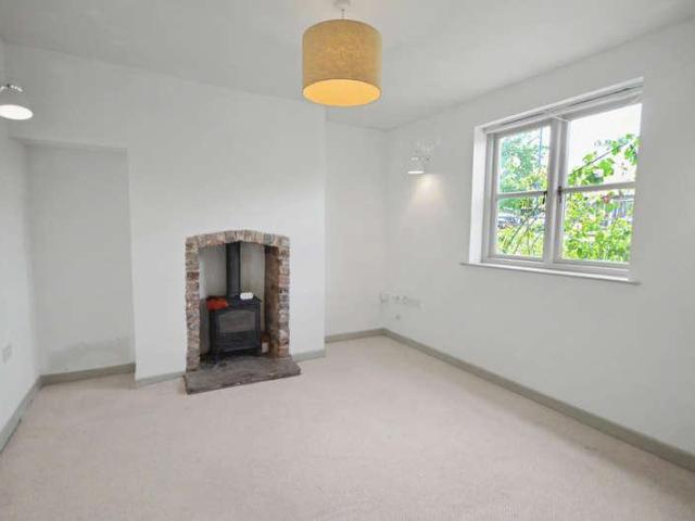 House for sale in Pembridge