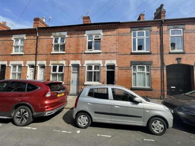 House for sale in Highfields, Old Wharf