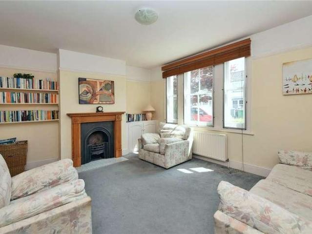 House for sale in Nork, Red Hill