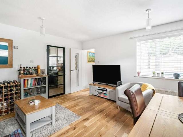 House for sale in Merrow, Guildford