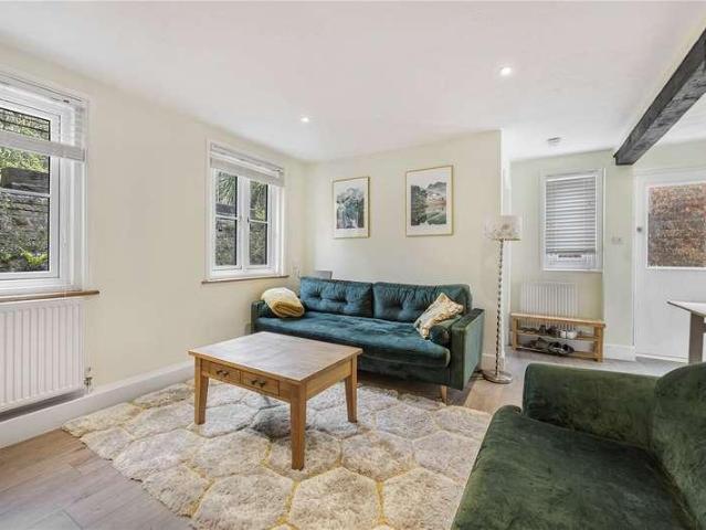 House for sale in Marehill, Horsham