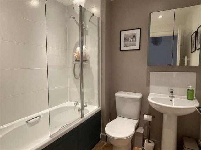 House for sale in Bourton Chase, Cotswold