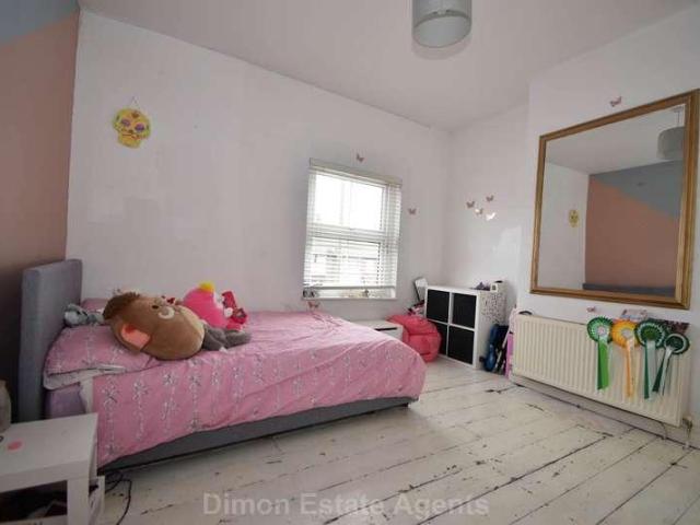 House for sale in Clayhall, Middlecroft
