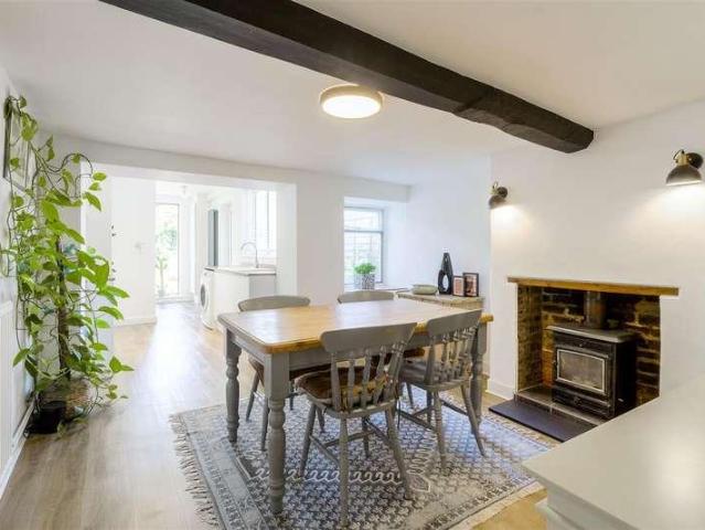 House for sale in Sherington