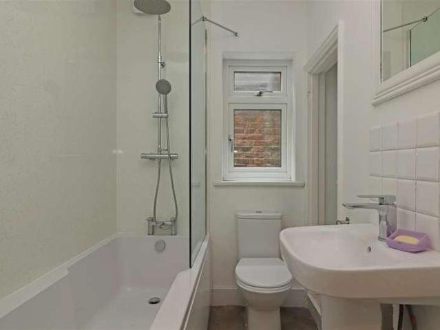 House for sale in Red Hill, Surrey