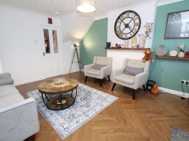 House for sale in Brierley Hill, West Midlands