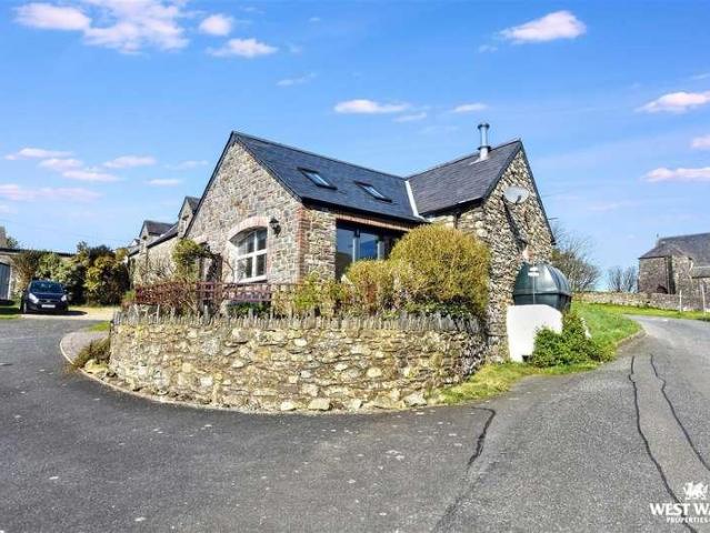 House for sale in Mathry, Wales