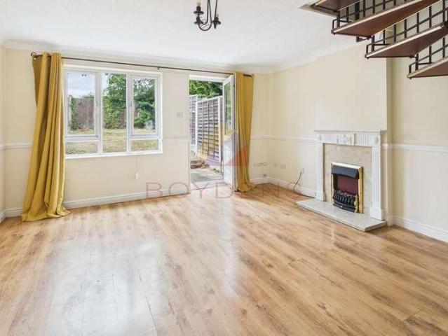 House for sale in Sudbury, Chelmondiston