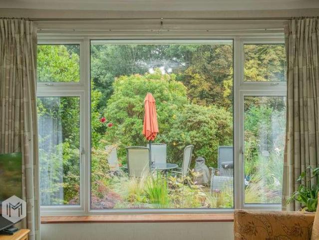 House for sale in Doffcocker, Lee Bank