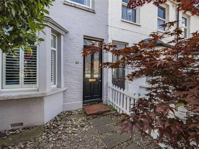 House for sale in New Malden, Greater London