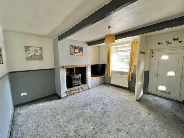 House for sale in Charlesworth, East Midlands