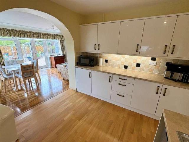 House for sale in Broad Folds, Clayton