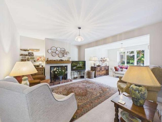 House for sale in Bletchingley, Tandridge