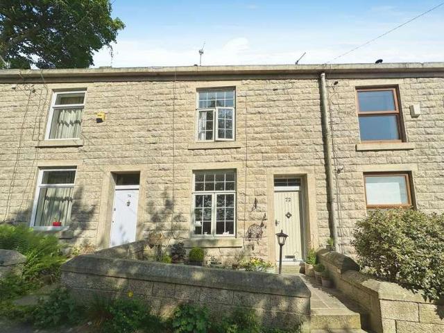 House for sale in Bury, Nuttall