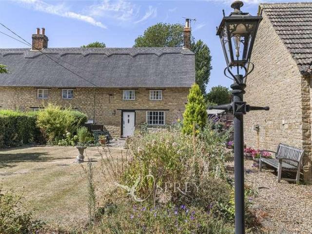 House for sale in Armston