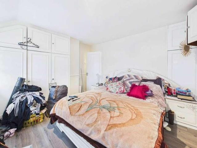 House for sale in Sundon Park, Luton