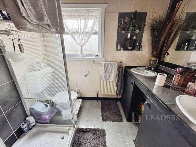House for sale in Dale Hill, Essex