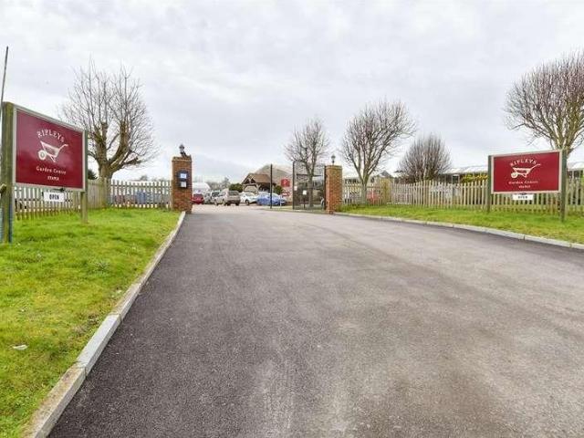 House for sale in Barnsole, Ash