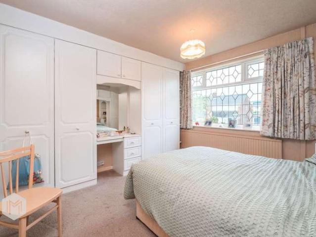 House for sale in Bradshaw, Lee Bank
