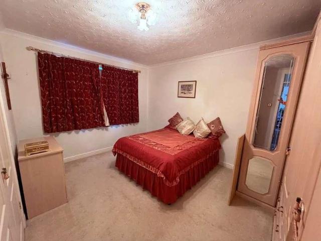 House for sale in Camp Hill, Warwickshire