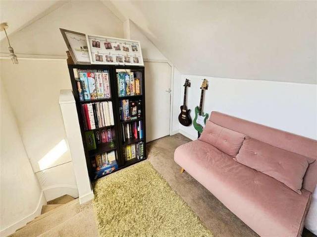 House for sale in Plasnewydd, Falcon Lodge