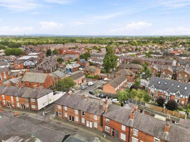 House for sale in Stockton Heath, Warrington