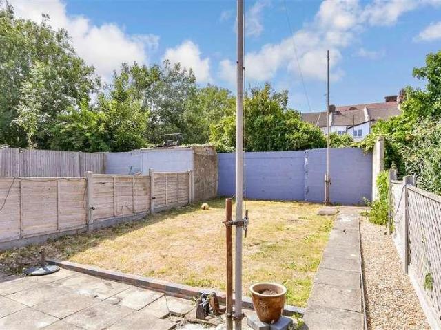 House for sale in Luton, Chatham