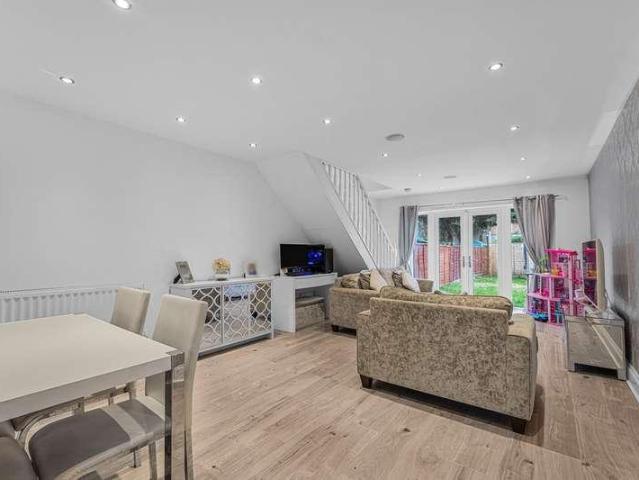 House for sale in Lower Halliford, Surrey