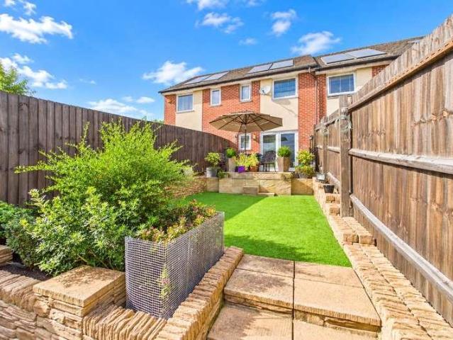 House for sale in Dee Park, Reading