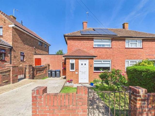 House for sale in London Borough of Croydon, Forestdale