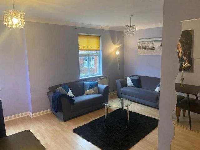 Flat for sale in Georgia, Greater Manchester